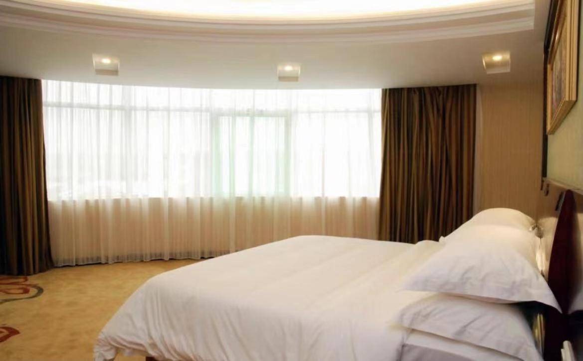 Vienna Hotel Dongguan Houjie Exhibition Center Ngoại thất bức ảnh